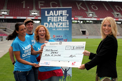 DKMS ambassador, handover donation check