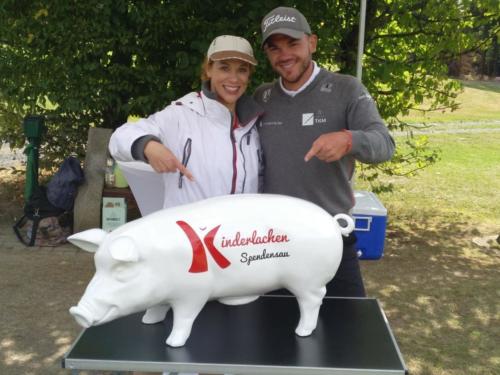 Kinderlachen e.V. ambassador, donation event